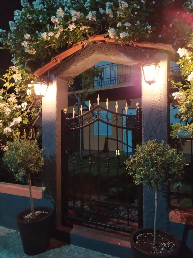 Noufara Apartments Nea Mesagkala Luaran gambar