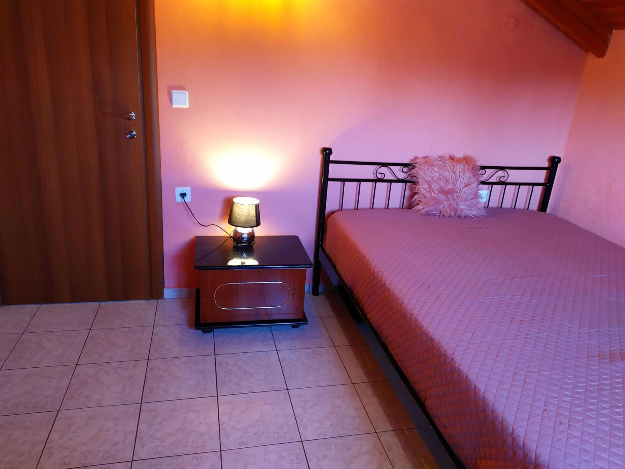 Noufara Apartments Nea Mesagkala Bilik gambar
