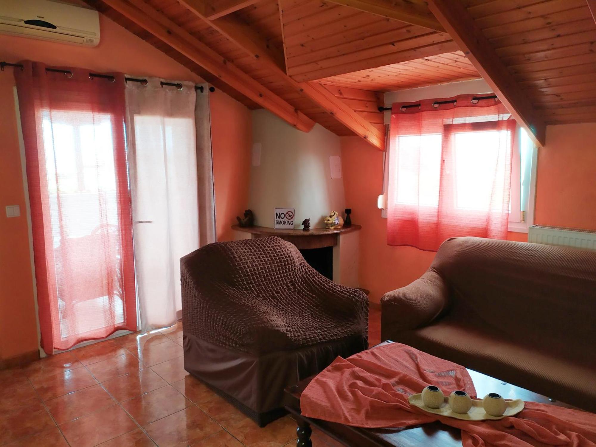Noufara Apartments Nea Mesagkala Bilik gambar