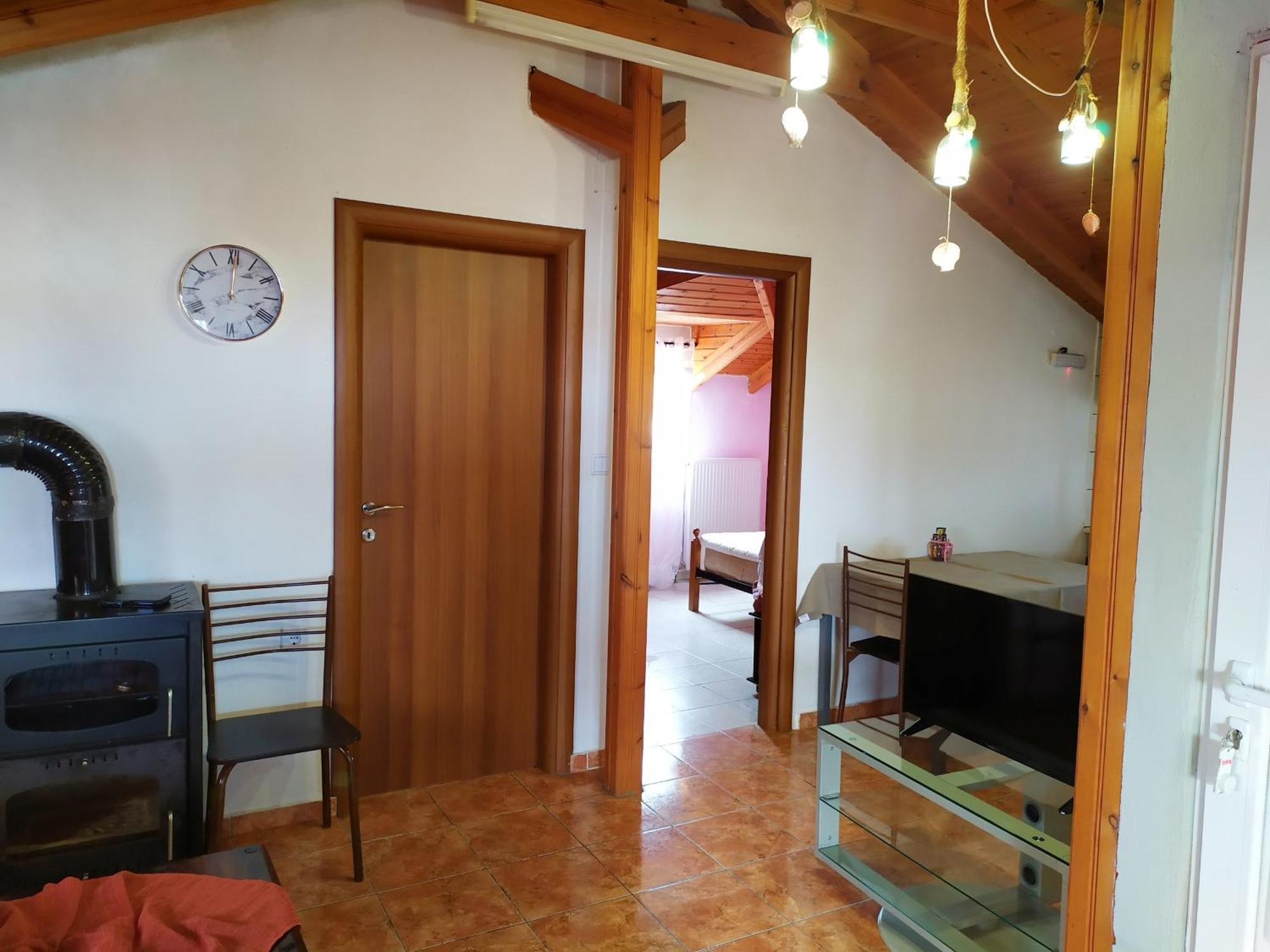 Noufara Apartments Nea Mesagkala Bilik gambar