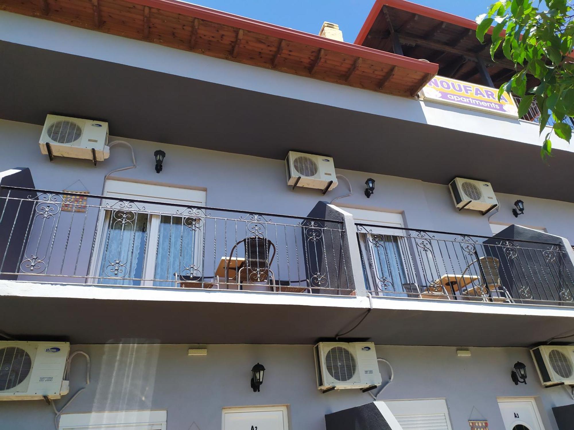 Noufara Apartments Nea Mesagkala Bilik gambar