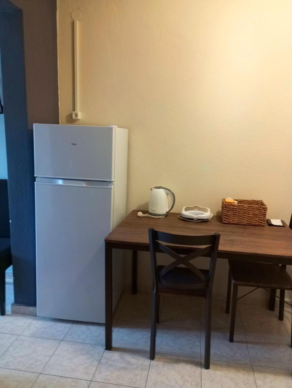 Noufara Apartments Nea Mesagkala Bilik gambar