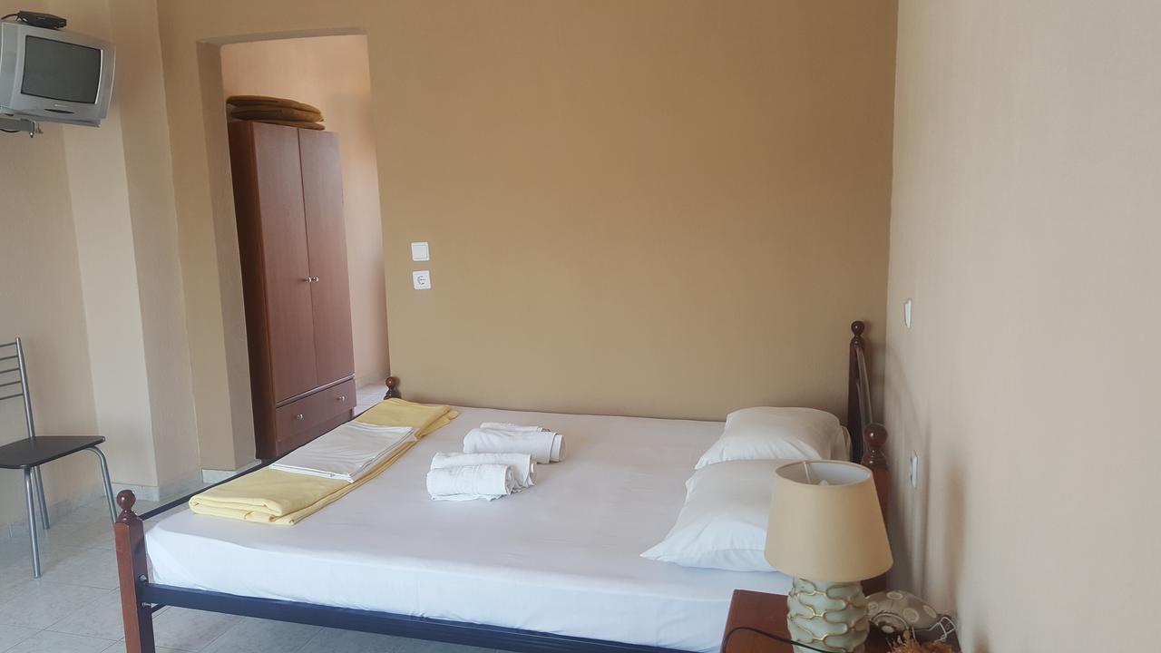 Noufara Apartments Nea Mesagkala Luaran gambar
