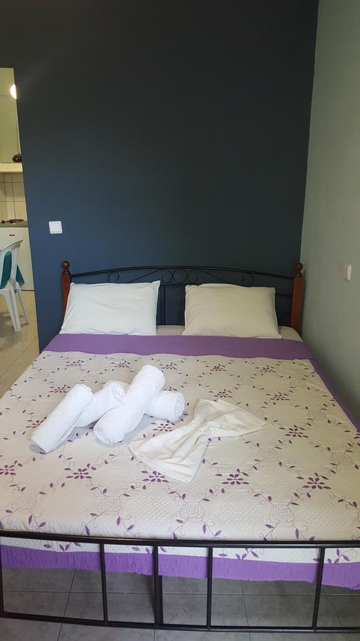 Noufara Apartments Nea Mesagkala Luaran gambar