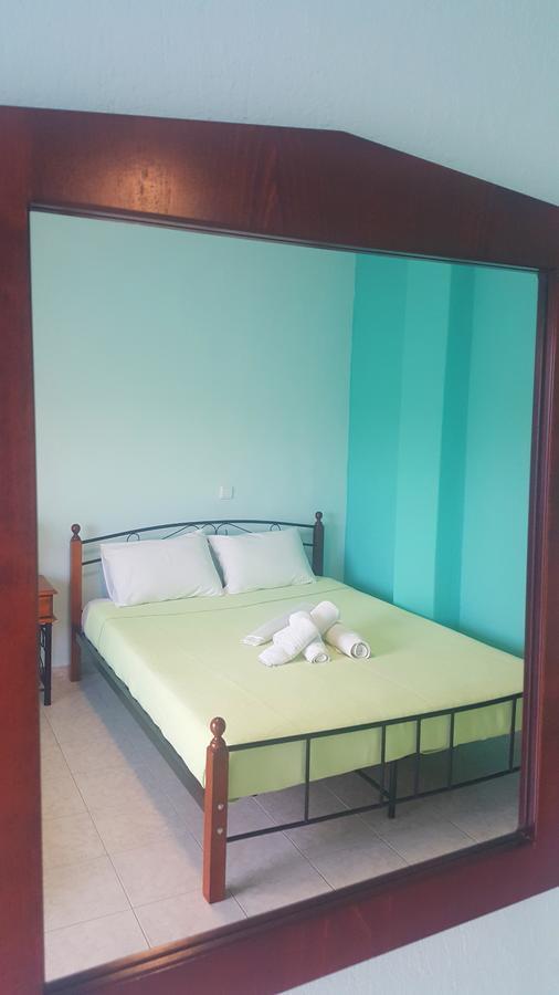 Noufara Apartments Nea Mesagkala Luaran gambar