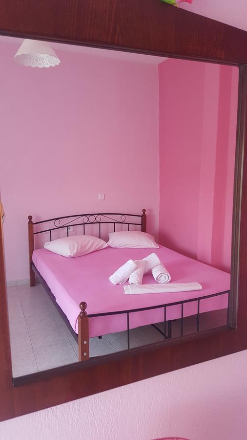 Noufara Apartments Nea Mesagkala Luaran gambar
