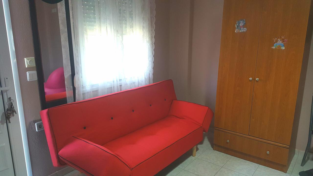 Noufara Apartments Nea Mesagkala Luaran gambar